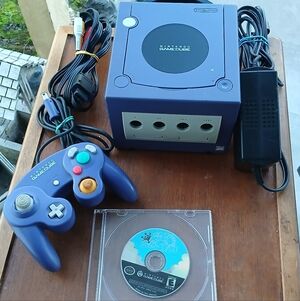 Indigo Nintendo GameCube all original w/Super Mario Sunshine  tested & working